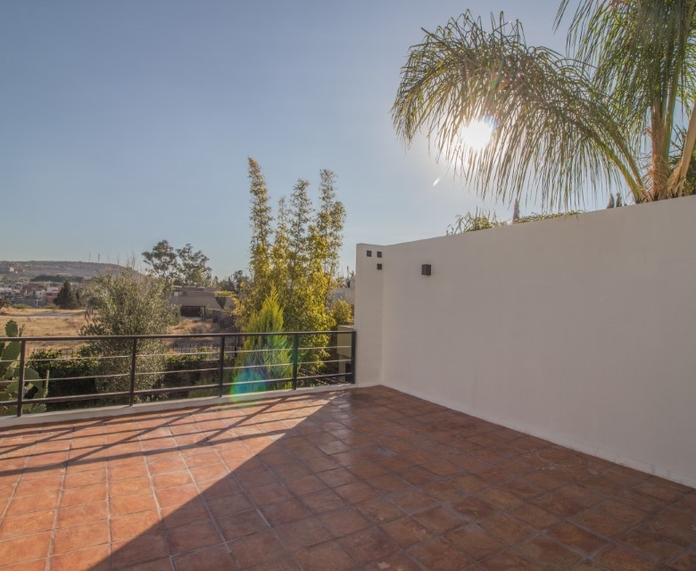 R-64 Modern Unfurnished House for Rent; Unleash Your Creativity.