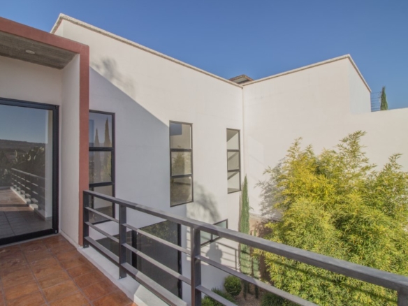 R-64 Modern Unfurnished House for Rent; Unleash Your Creativity.