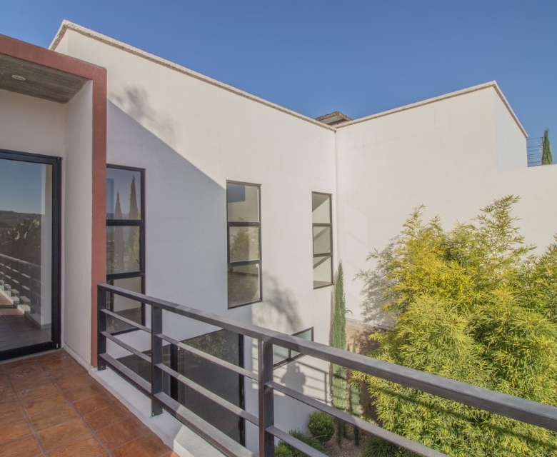 R-64 Modern Unfurnished House for Rent; Unleash Your Creativity.
