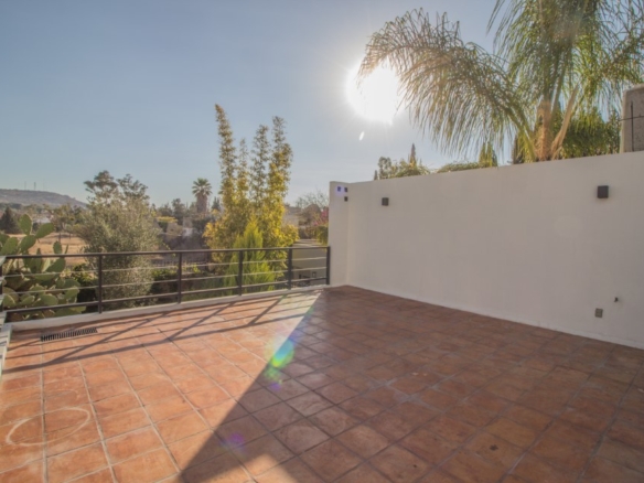 R-64 Modern Unfurnished House for Rent; Unleash Your Creativity.