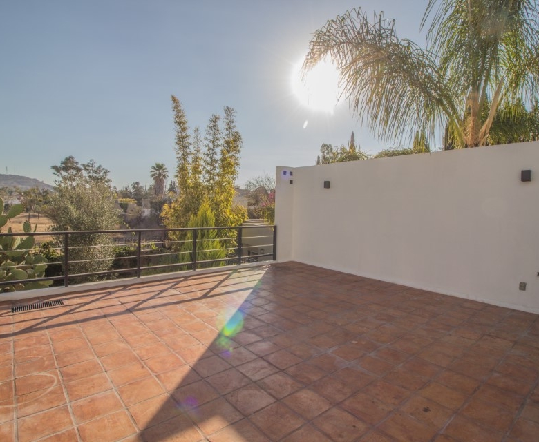 R-64 Modern Unfurnished House for Rent; Unleash Your Creativity.