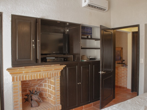 R24 House for Rent in Barrio de La Aldea, San Miguel de Allende