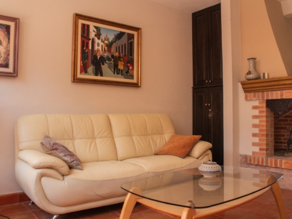 R24 House for Rent in Barrio de La Aldea, San Miguel de Allende