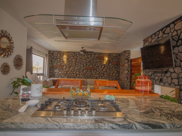 1948 House for Sale in Residencial Luna, San Miguel de Allende