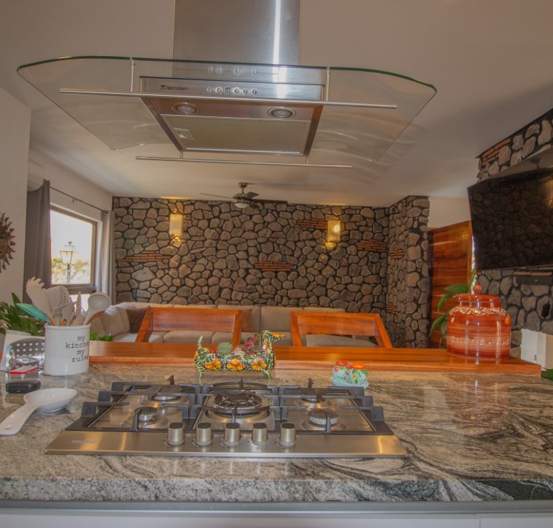 1948 House for Sale in Residencial Luna, San Miguel de Allende