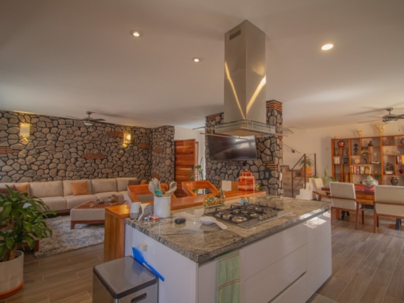 1948 House for Sale in Residencial Luna, San Miguel de Allende