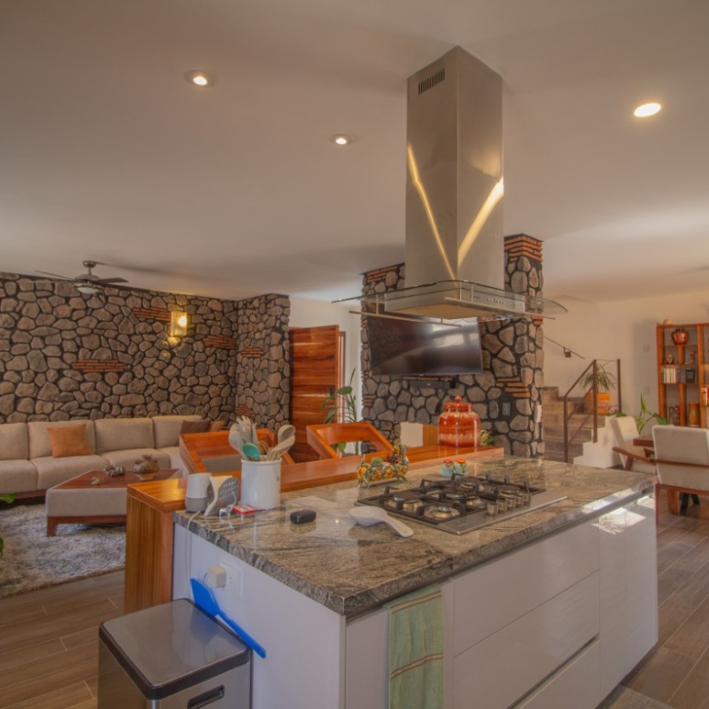 1948 House for Sale in Residencial Luna, San Miguel de Allende
