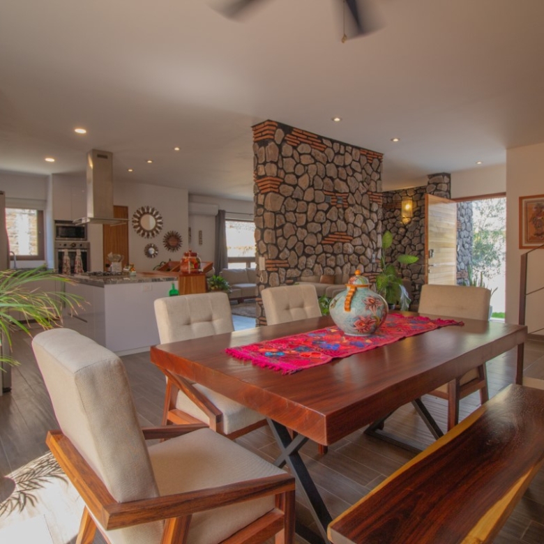 1948 House for Sale in Residencial Luna, San Miguel de Allende