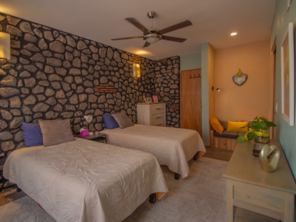1948 House for Sale in Residencial Luna, San Miguel de Allende