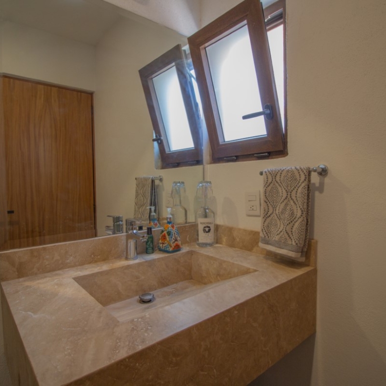 1948 House for Sale in Residencial Luna, San Miguel de Allende
