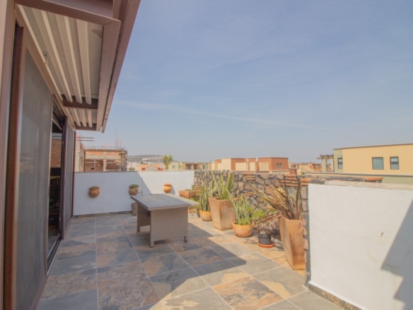 1948 House for Sale in Residencial Luna, San Miguel de Allende
