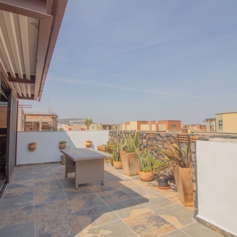 1948 House for Sale in Residencial Luna, San Miguel de Allende