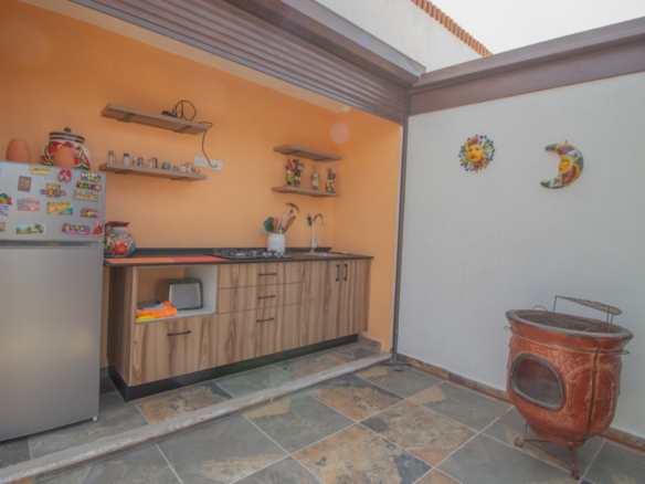 1948 House for Sale in Residencial Luna, San Miguel de Allende