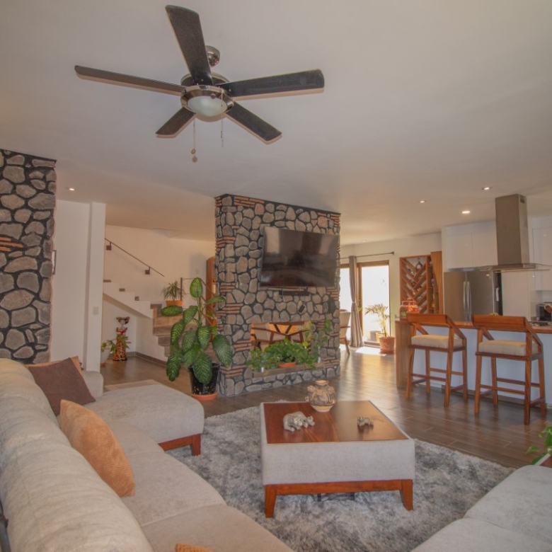 1948 House for Sale in Residencial Luna, San Miguel de Allende