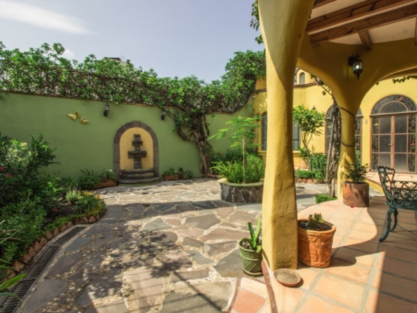 R159-B Apartment for Rent Independencia