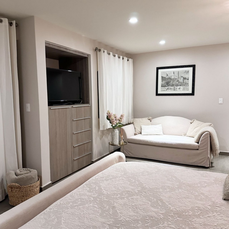 R30 Condo for Rent, Puente Viejo