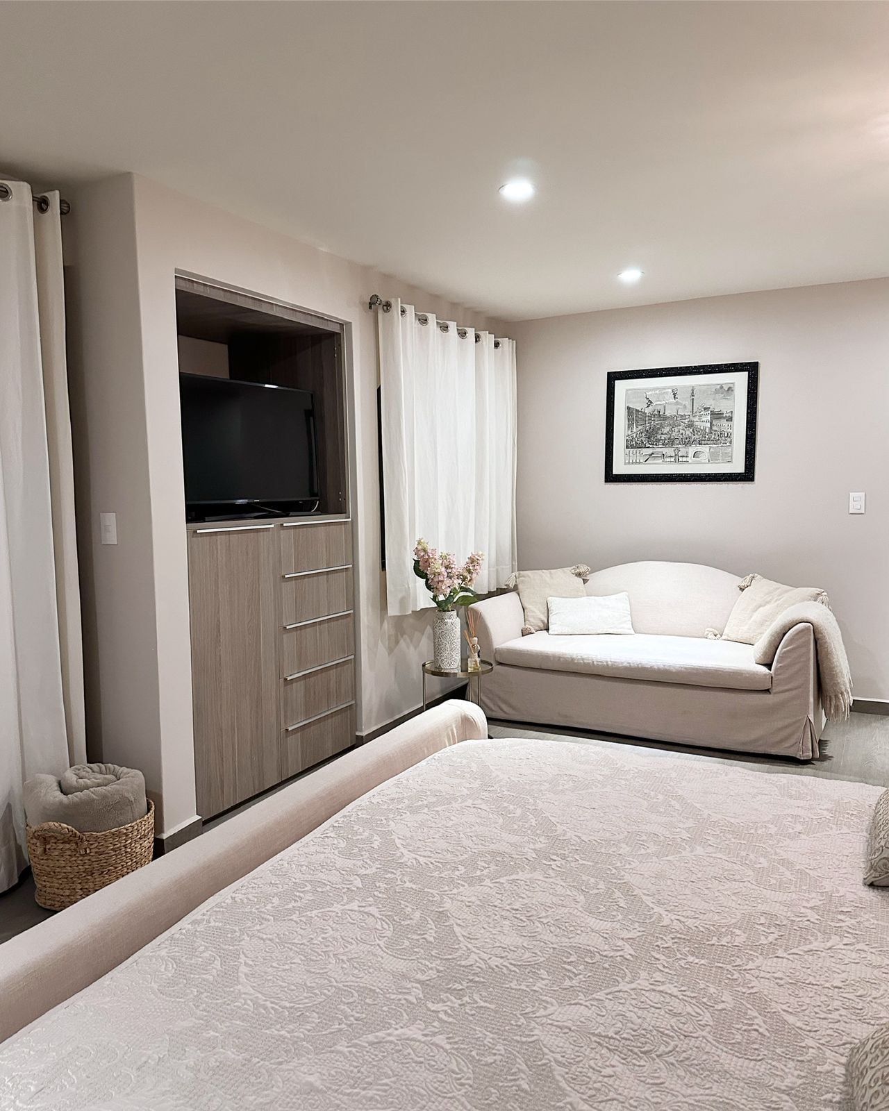 R30 Condo for Rent, Puente Viejo