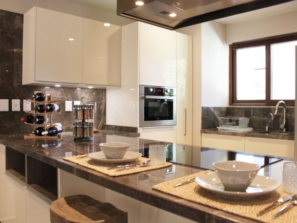 R30 Condo for Rent, Puente Viejo