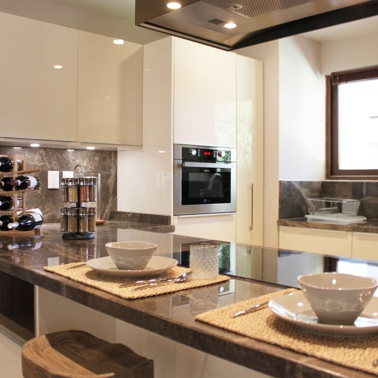R30 Condo for Rent, Puente Viejo