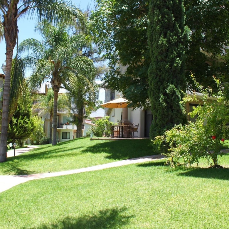R30 Condo for Rent, Puente Viejo