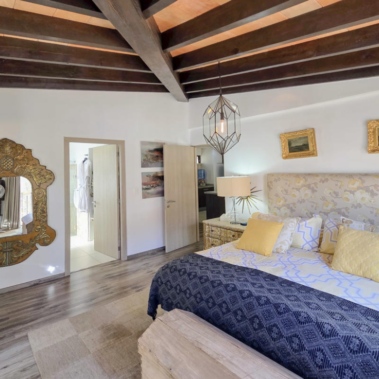 R32 Puente Viejo Pent house for rent