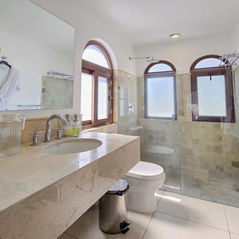 R32 Puente Viejo Pent house for rent