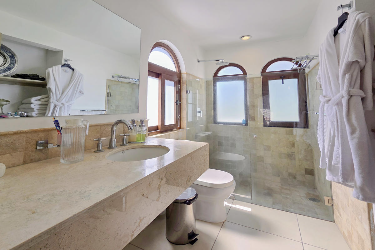 R32 Puente Viejo Pent house for rent