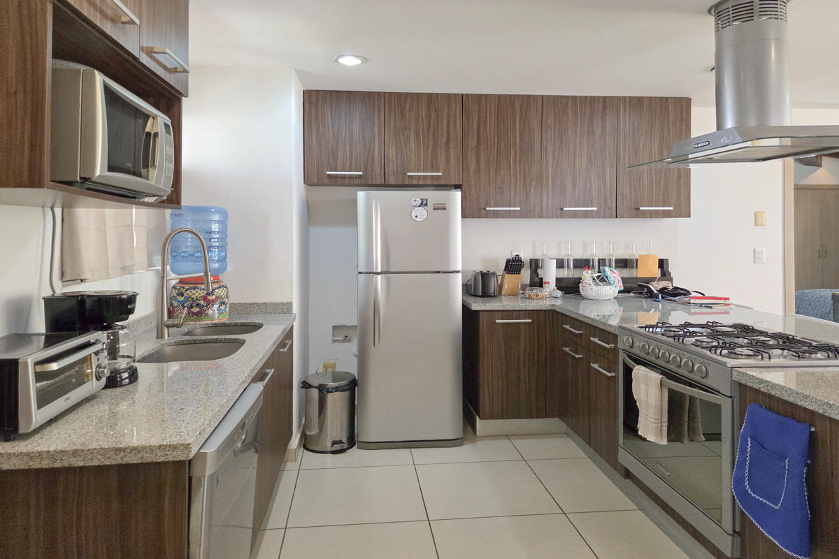 R32 Puente Viejo Pent house for rent