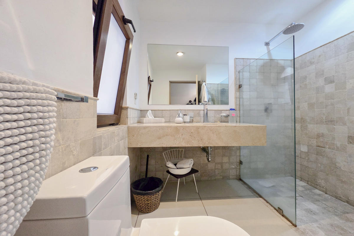 R32 Puente Viejo Pent house for rent