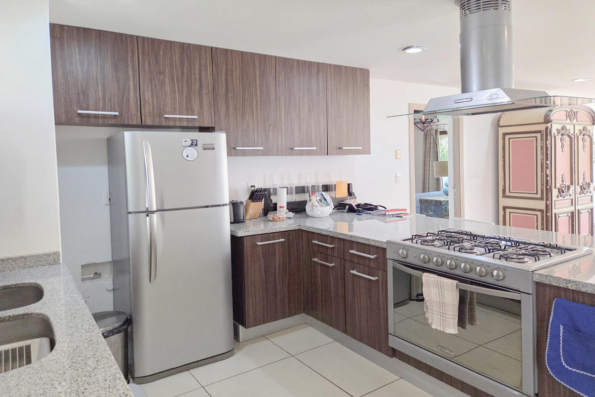 R32 Puente Viejo Pent house for rent