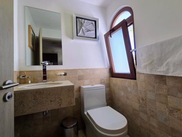 R32 Puente Viejo Pent house for rent