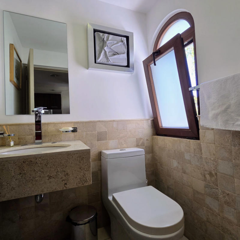 R32 Puente Viejo Pent house for rent