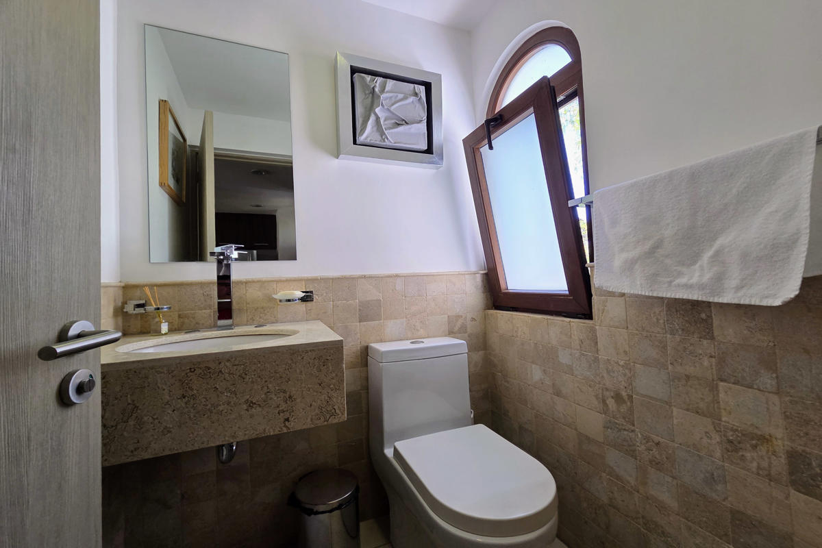 R32 Puente Viejo Pent house for rent