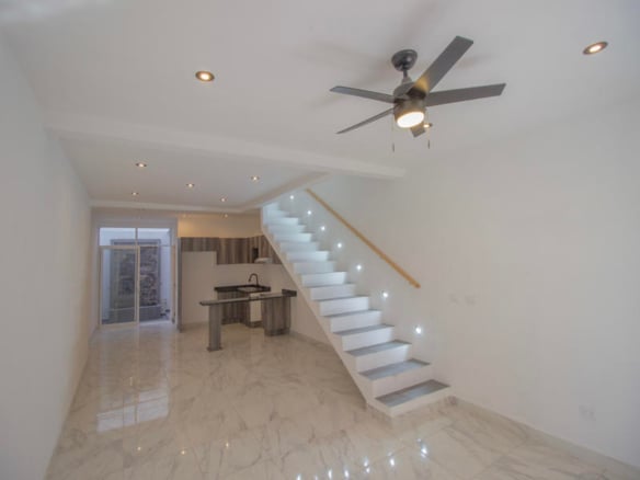 1952 Guadalupe, House for Sale