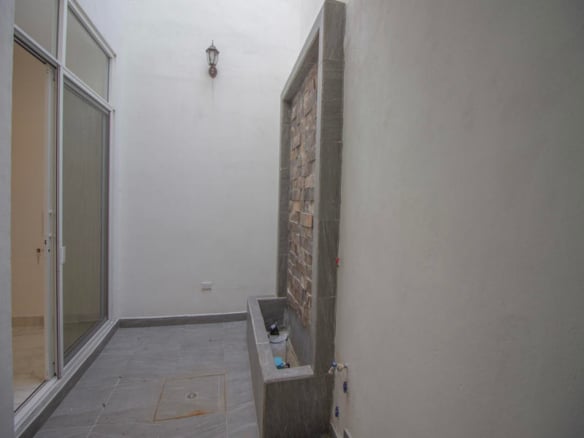 1952 Guadalupe, House for Sale