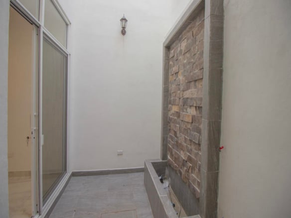 1952 Guadalupe, House for Sale