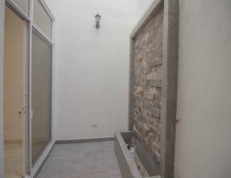 1952 Guadalupe, House for Sale