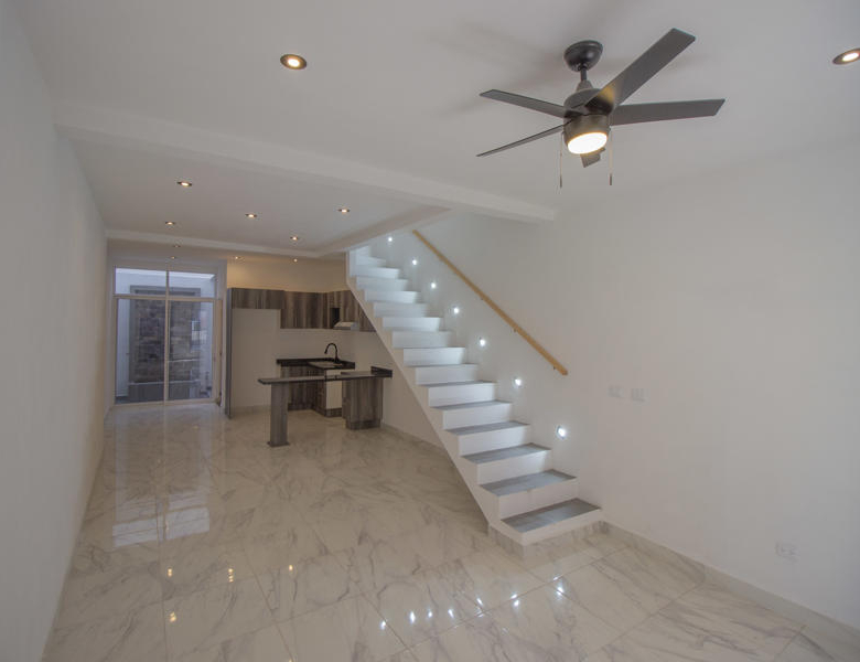 1952 Guadalupe, House for Sale