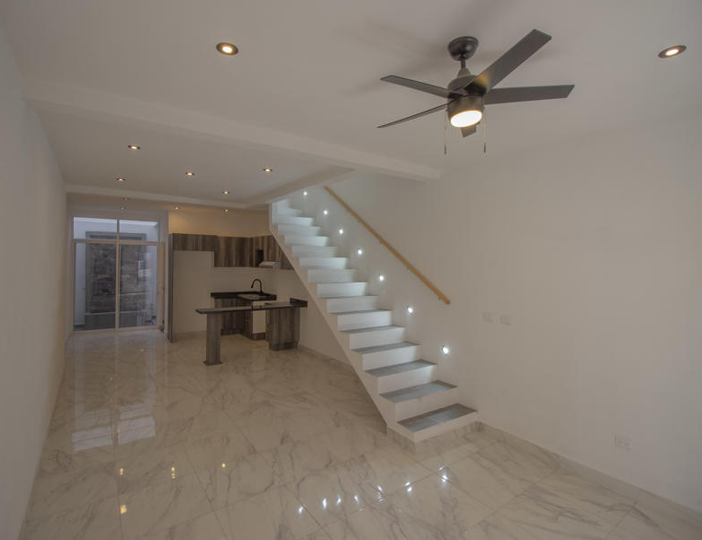1952 Guadalupe, House for Sale