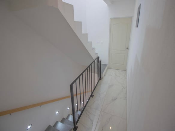 1952 Guadalupe, House for Sale