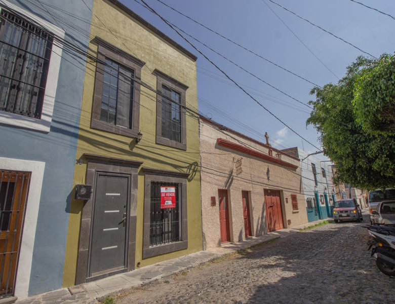1952 Guadalupe, House for Sale