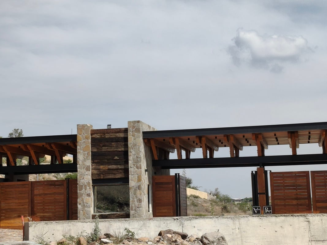 1703 Terrases – Sahai