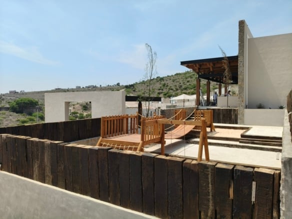 1703 Terrases – Sahai