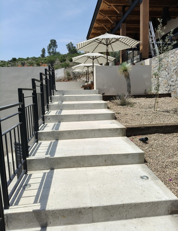 1703 Terrases – Sahai
