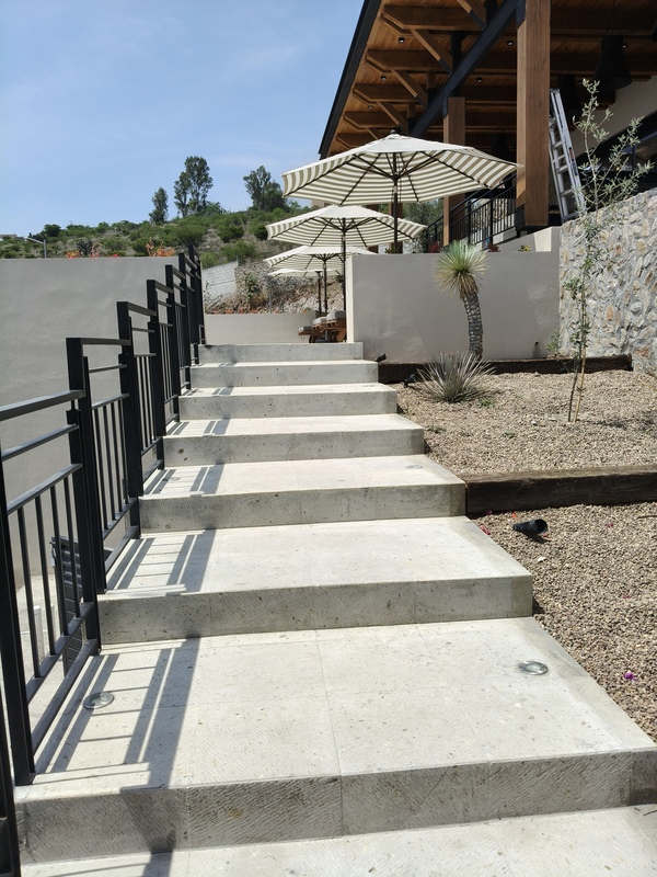 1703 Terrases – Sahai