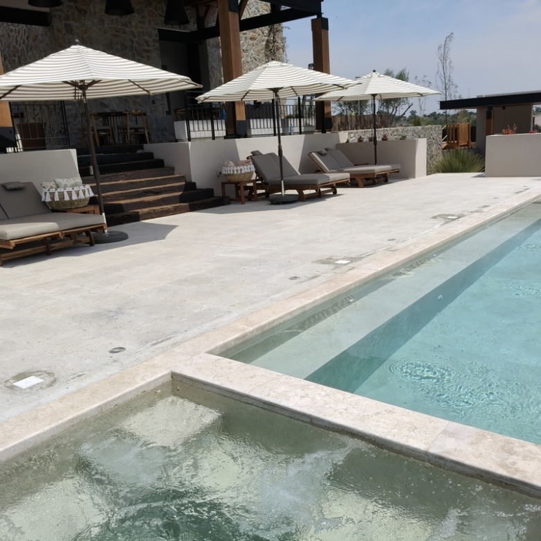 1703 Terrases – Sahai