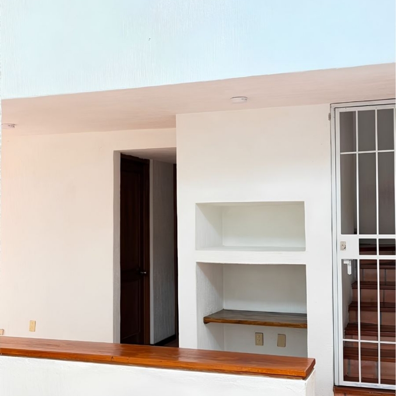 R – 1935 House for Rent in Mexiquito