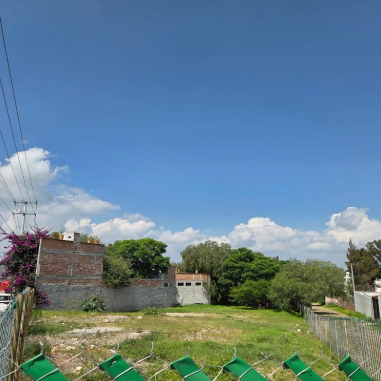 1941 Terreno en Venta sobre Salida a Celaya | San Miguel de Allende