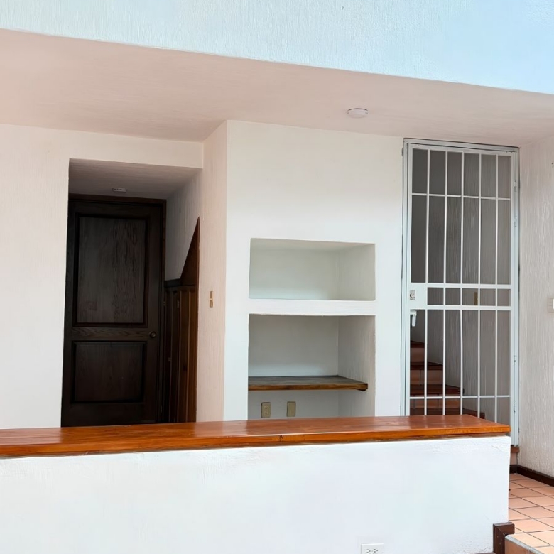 R – 1935 House for Rent in Mexiquito