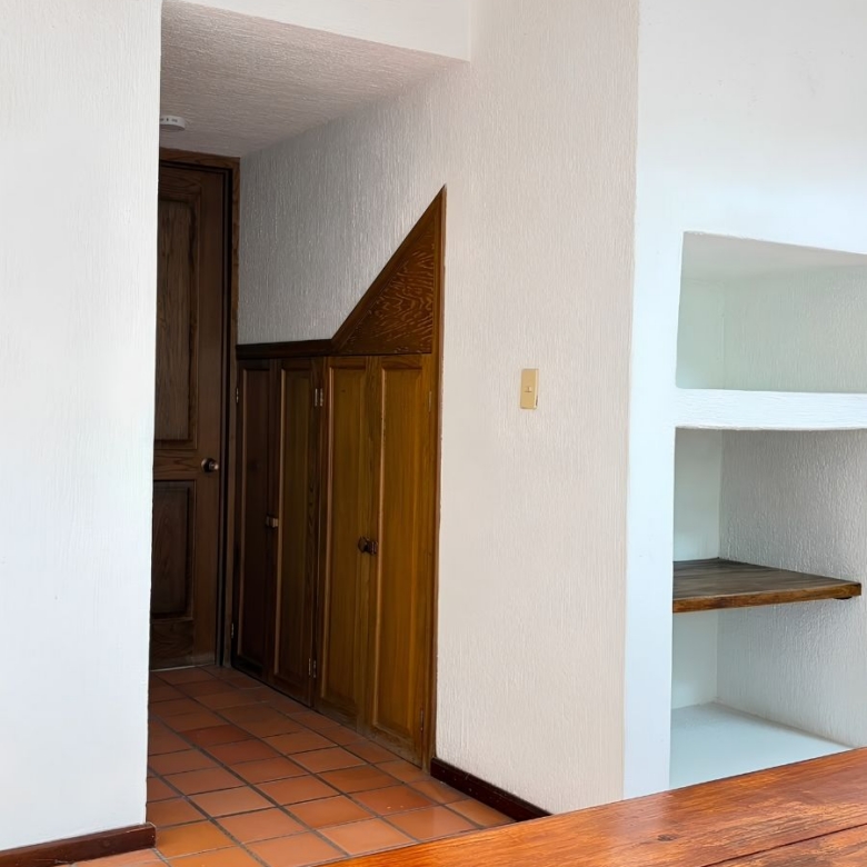 R – 1935 House for Rent in Mexiquito